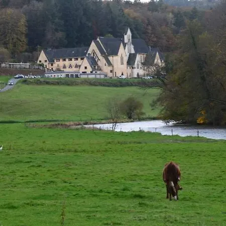 La Clef Des Bois Apartment *